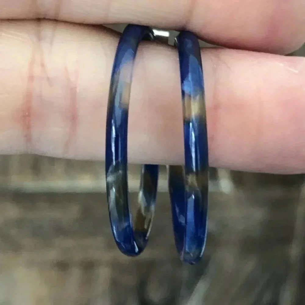 Blue & Brown Swirl Tortie Circle Hoop Acrylic Resin Earrings NWT